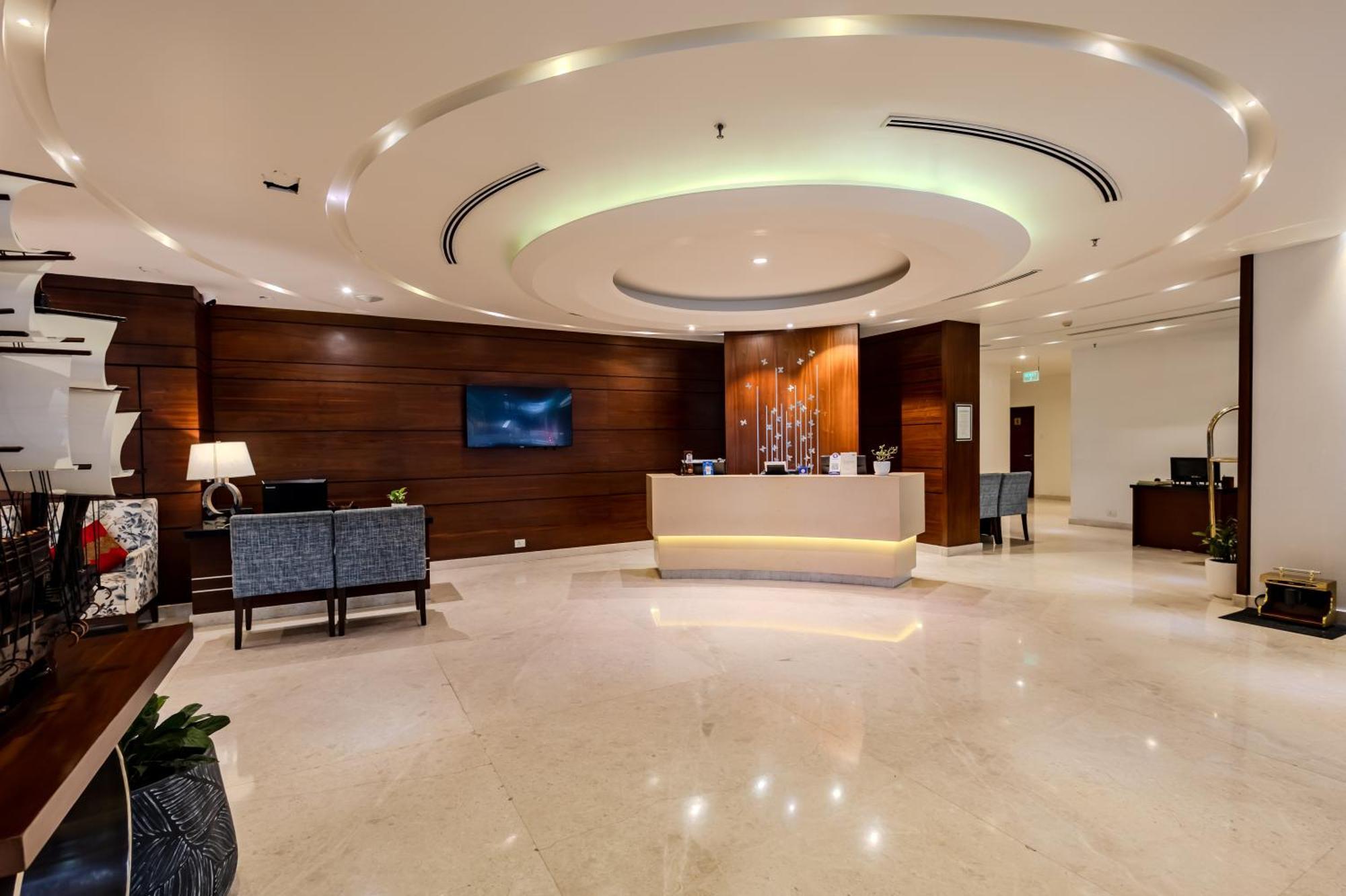 Olive Downtown Hotel Kochi Exterior photo