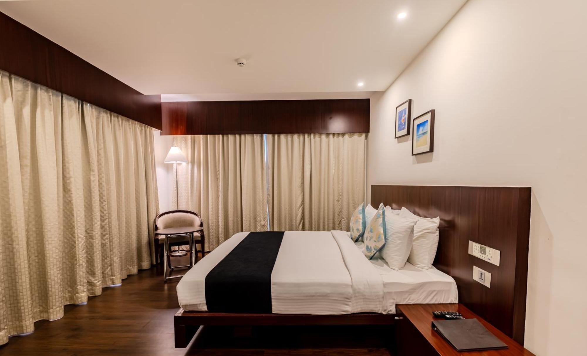 Olive Downtown Hotel Kochi Exterior photo