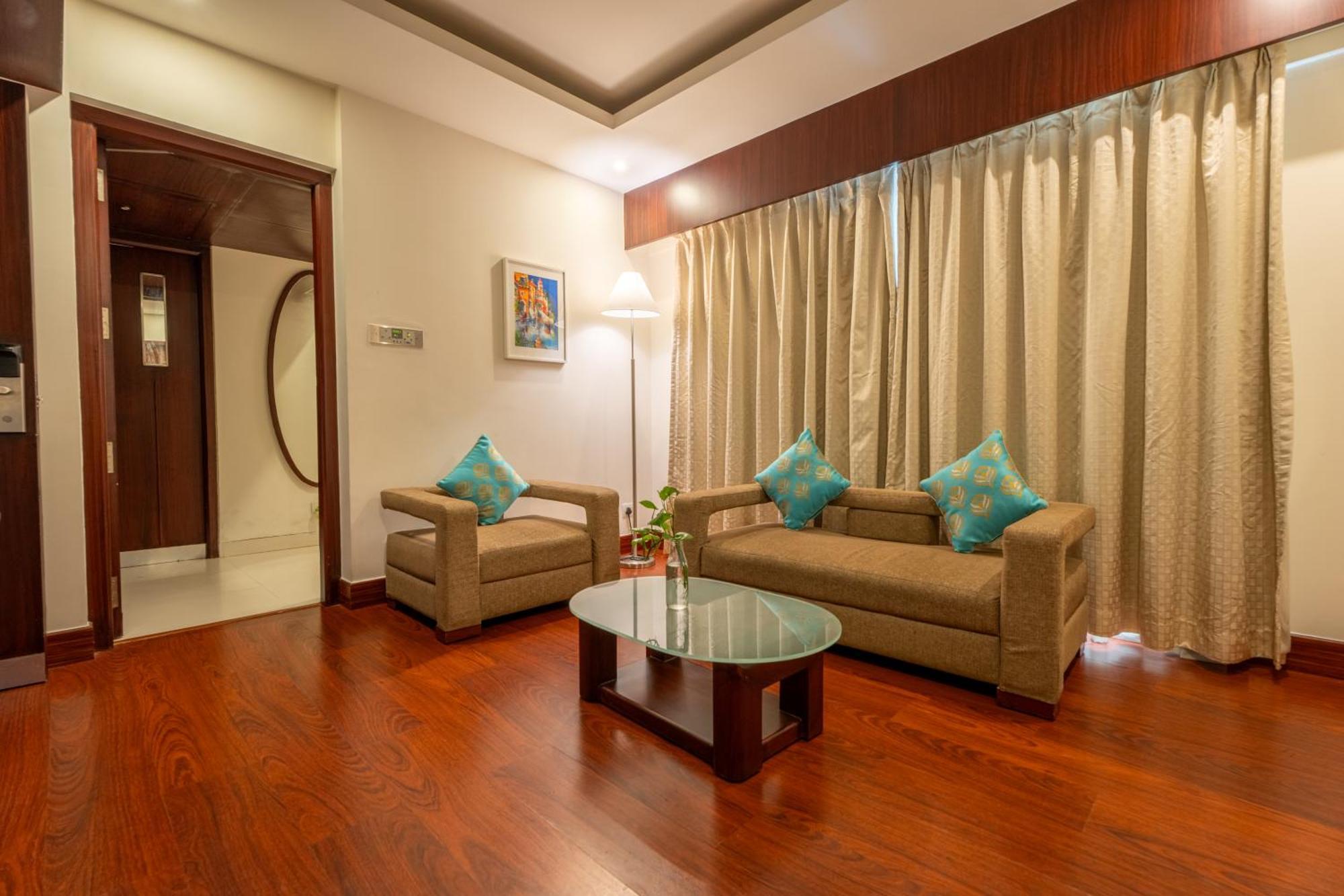 Olive Downtown Hotel Kochi Exterior photo